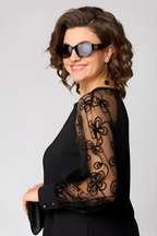 Amira | Chic Lace-Sleeve Dress